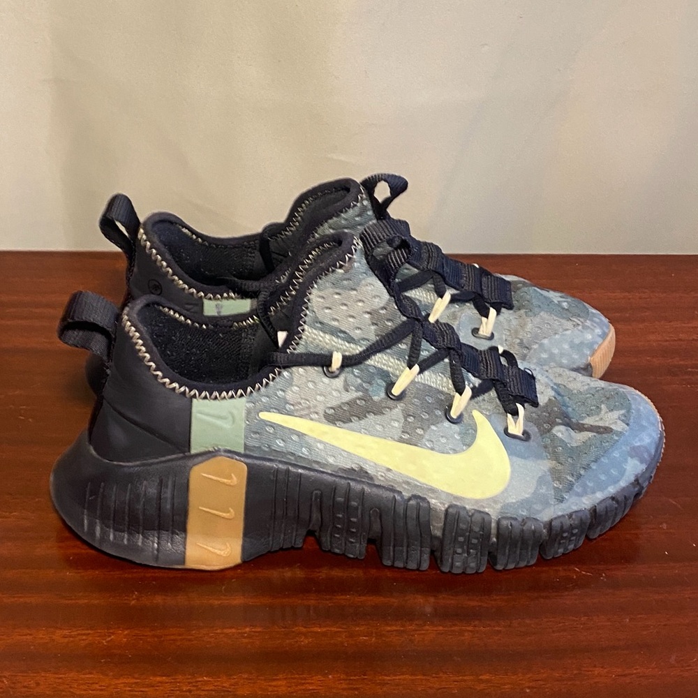 Nike-Free Metcon 3 Camo Sage Black Gum Athletic Training Shoes men’s  8